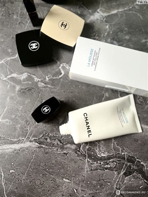 Пенка для умывания Chanel Mousse Douceur Rinse